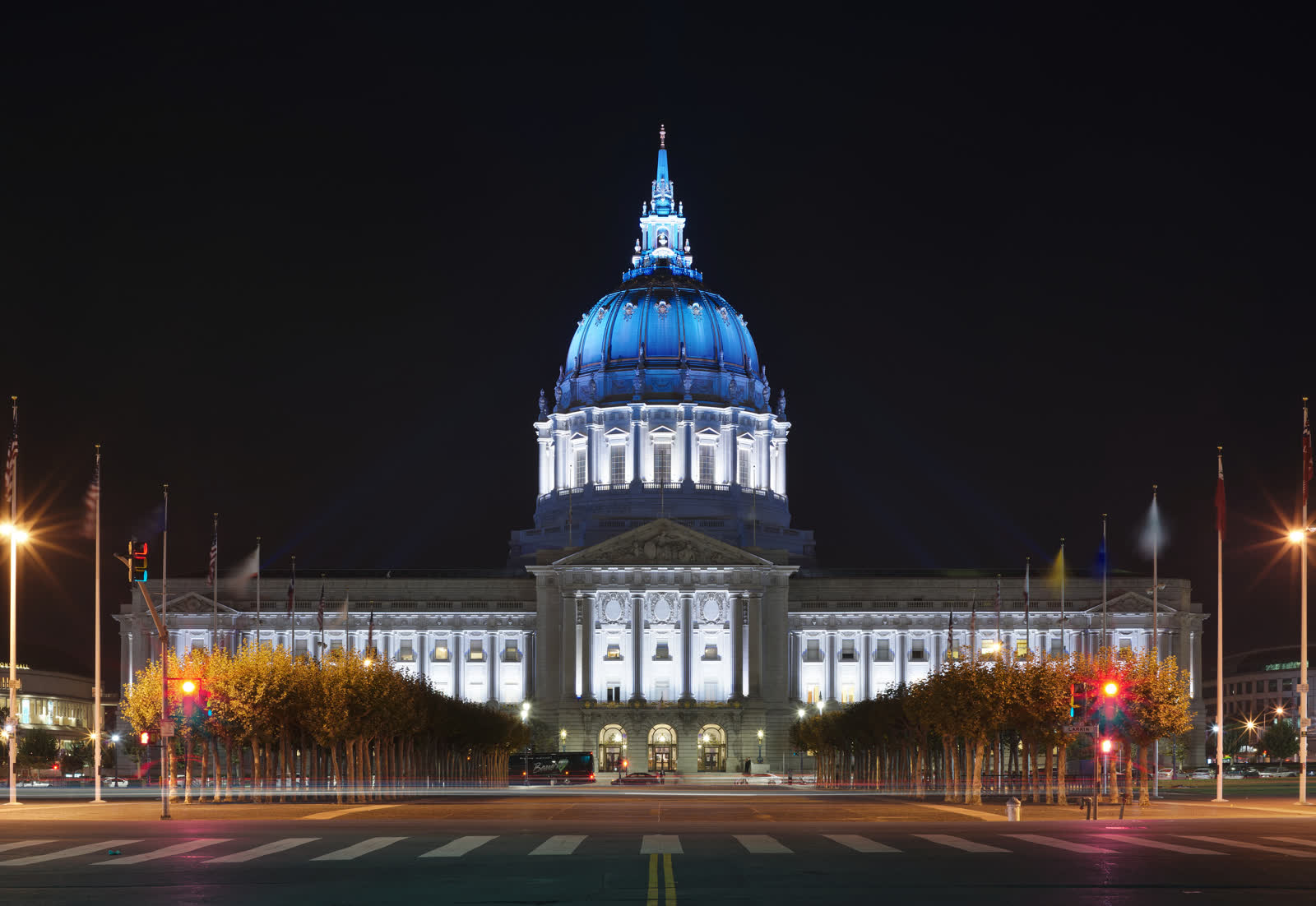 San Francisco City Hall at night